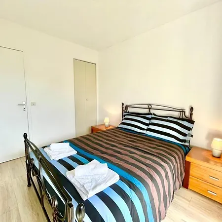 Apartment Charmant Rez De Jardin - 900m Plage De Pontaillac *